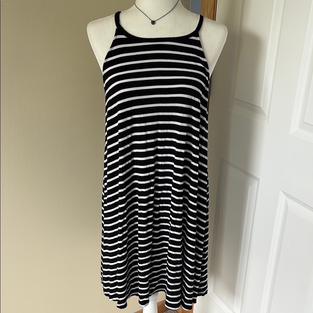 Old Navy Black and White Striped Dress